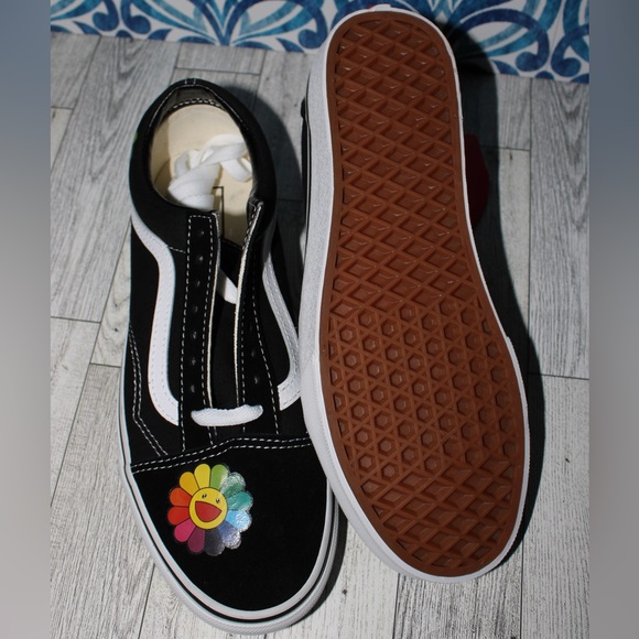 Custom “Murakami” Vans - Picture 4 of 5